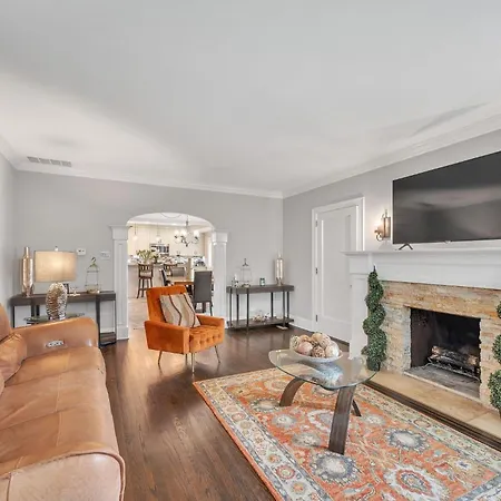 Serene & Charming 5Br Des Plaines Getaway Home